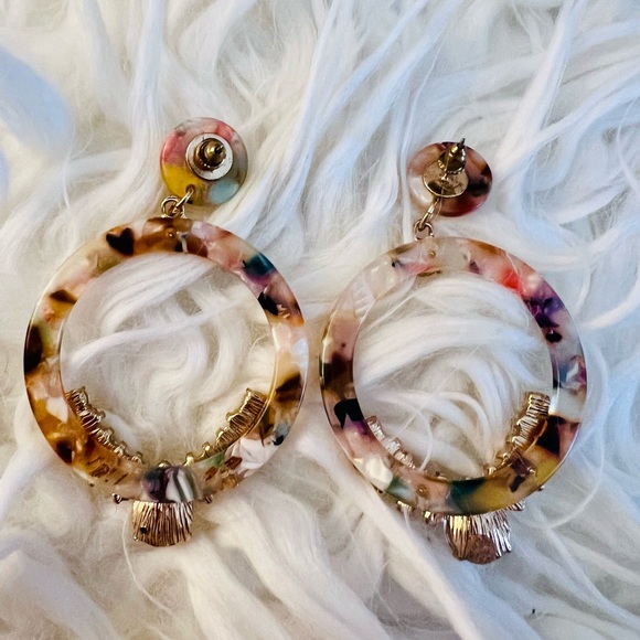 NWOT, Statement Resin Hoop Earrings in Multicolor and Clear Crystal Beads - Picture 4 of 4
